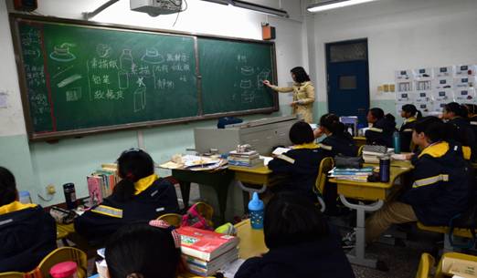 “點燃興趣之花，綻放青春年華”——學生社團課